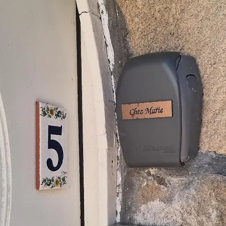 דירה Chez Marie, 420m, Sur Mer, 2 Pers, Bb -9m