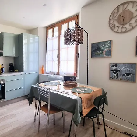 Chez Marie, 420m, Sur Mer, 2 Pers, Bb -9m * בטז-סור-מר