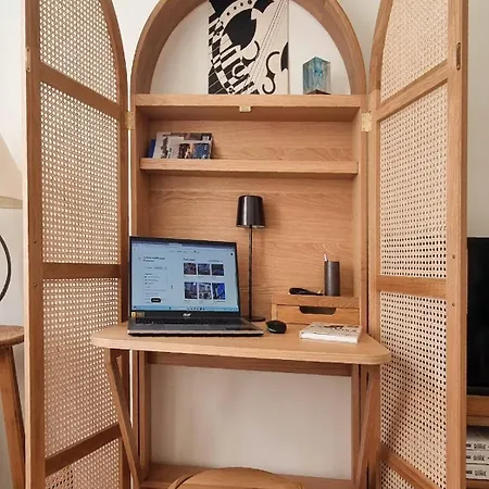 Апартаменты Chez Marie, 420m, Sur Mer, 2 Pers, Bb -9m