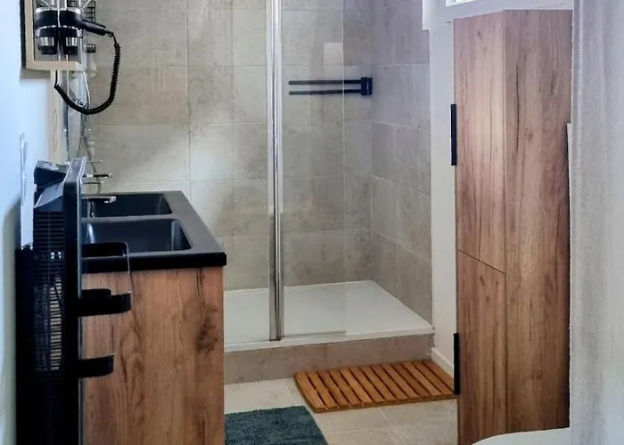 Apartamento Chez Marie, 420m, Sur Mer, 2 Pers, Bb -9m *